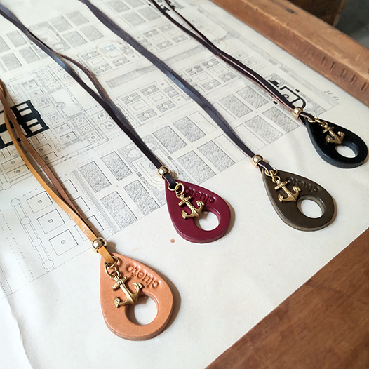 【色が選べる】glasses holder 雫